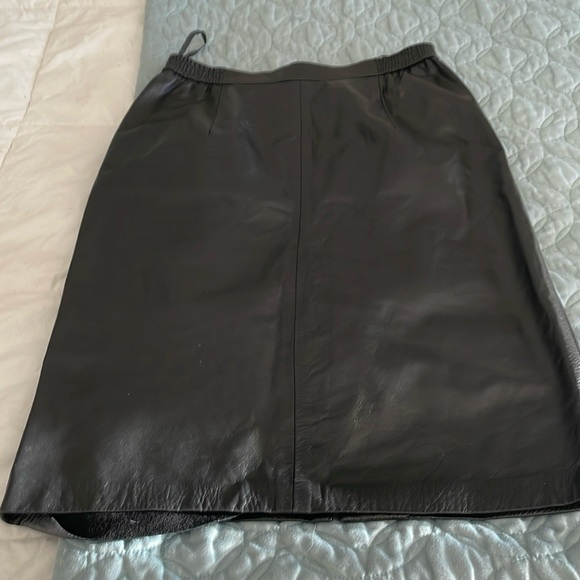 Leather pencil skirt from Paris/Milan size 40/ 10 - Picture 1 of 7